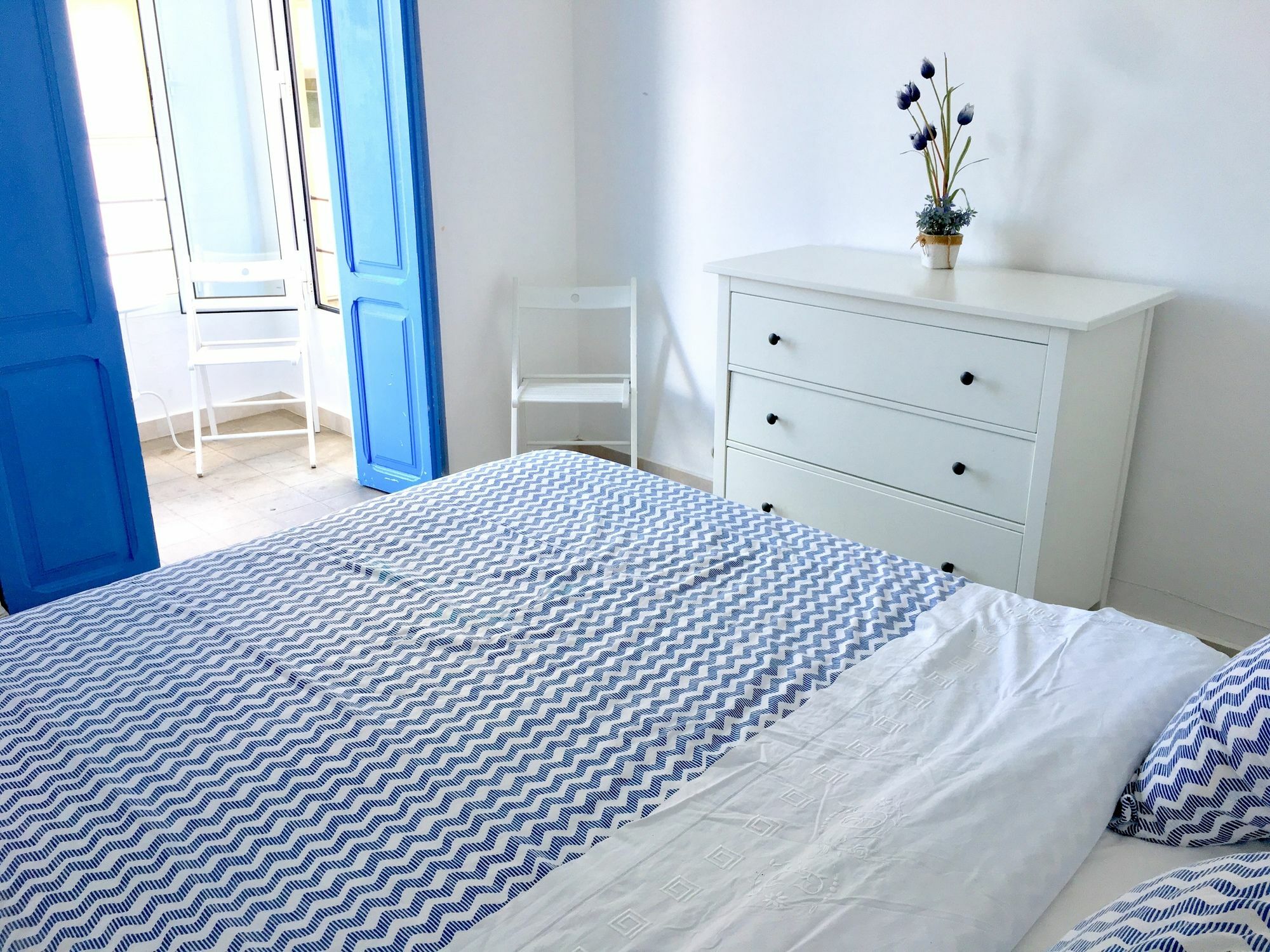 Oyo Guest House Ruzafa Валенсия Екстериор снимка